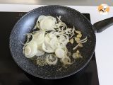 Creamy onion pasta: a tasty and super cheap pasta dish! - Preparation step 2