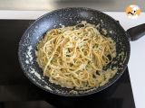 Creamy onion pasta: a tasty and super cheap pasta dish! - Preparation step 7