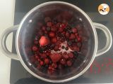 Healthy jam with berries and chia seeds - Preparation step 1