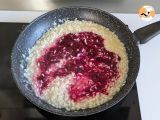 Beet and gorgonzola risotto: an explosion of color and intense flavors - Preparation step 6