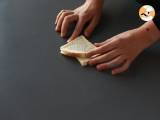 Star-shaped garlic bread with sandwich bread - Preparation step 3