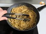 Spaghetti cacio e pepe: 3 ingredients, an explosion of flavor! - Preparation step 6