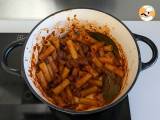 Pasta with sausage sauce: a simple dish with intense flavor - Preparation step 8