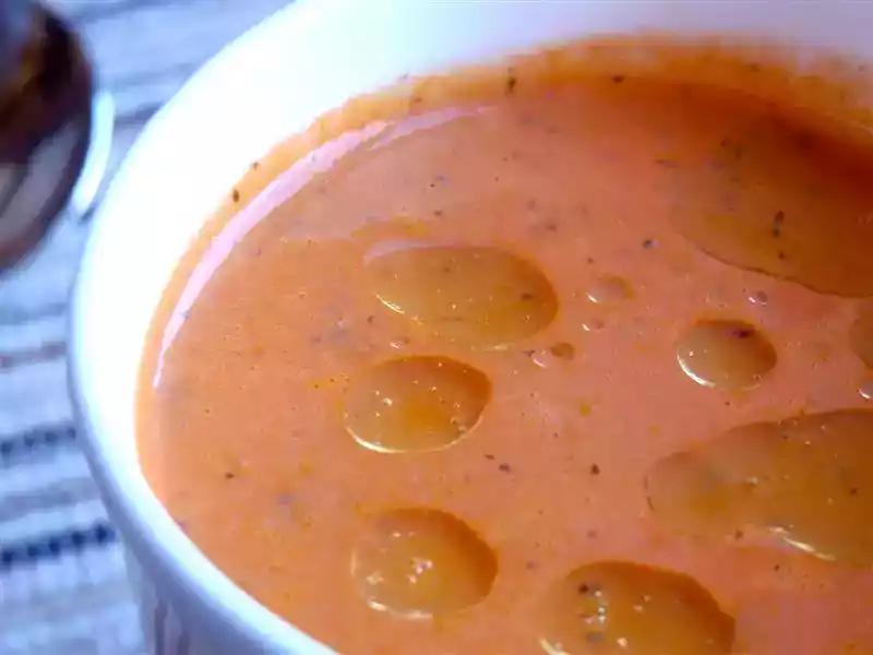 10-minute cream of tomato soup recipe