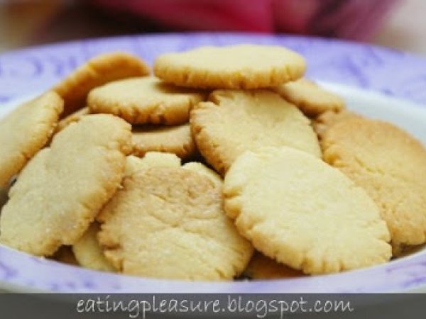 1st Baking: Homemade Butter Cookies