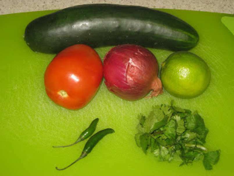 A Basic Indian Salad... Tamatar Piyaz Aur Kheera Salad - photo 2