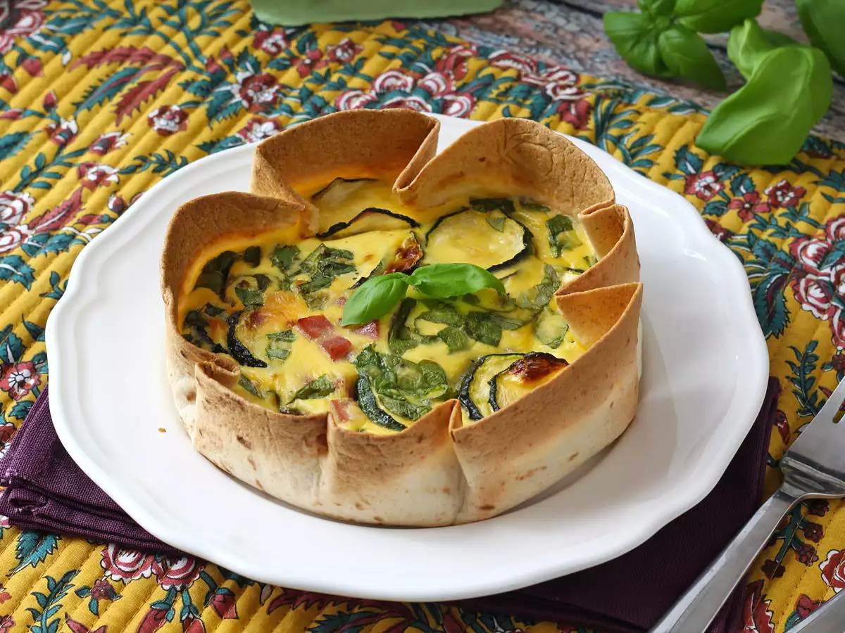 A crustless quiche with a tortilla? It's possible! A light recipe - photo 2