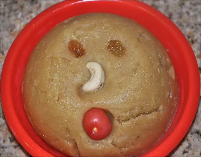 Whole wheat flour and apple pudding recipe