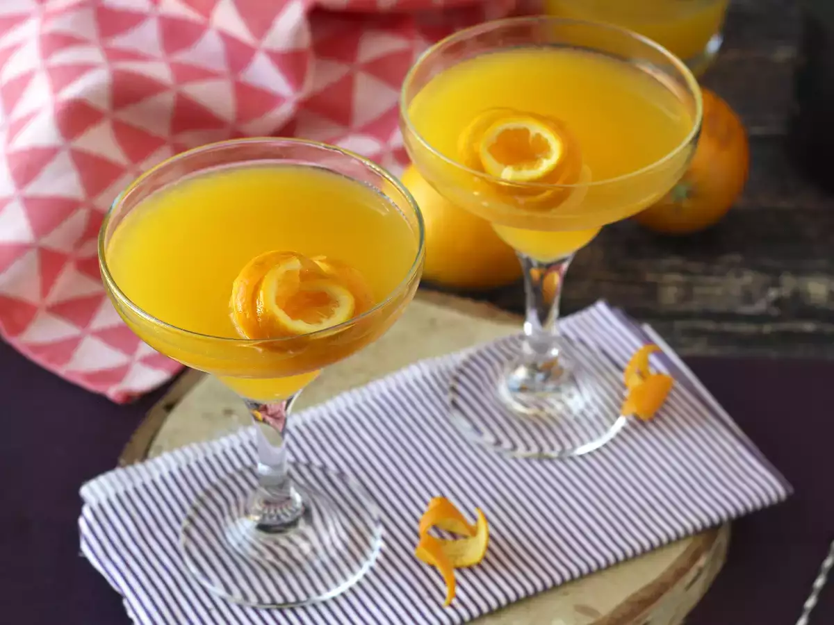 Agua de Valencia, the Mediterranean cocktail with cava and orange that you can make at home - photo 4