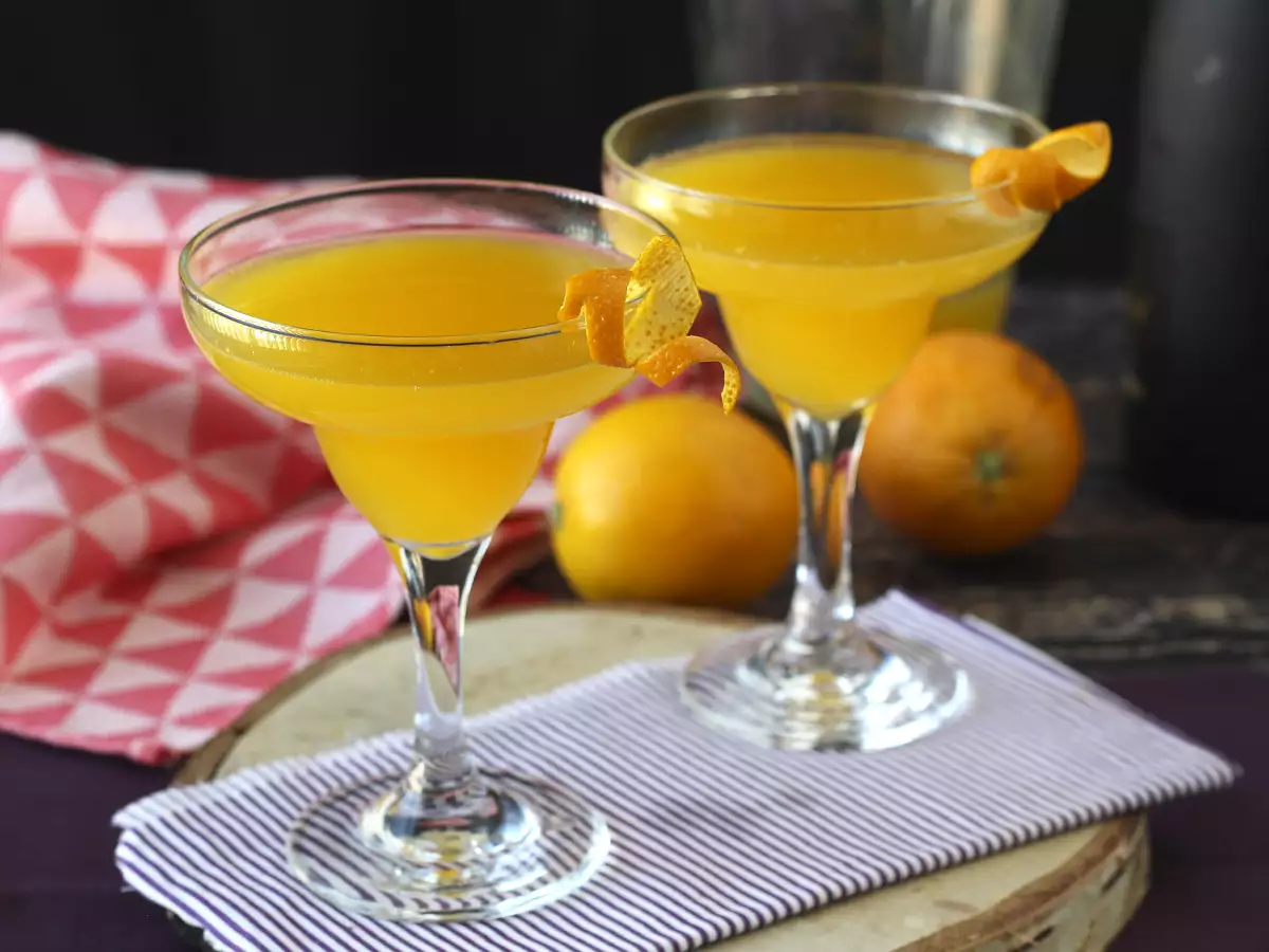 Agua de Valencia, the Mediterranean cocktail with cava and orange that you can make at home - photo 7
