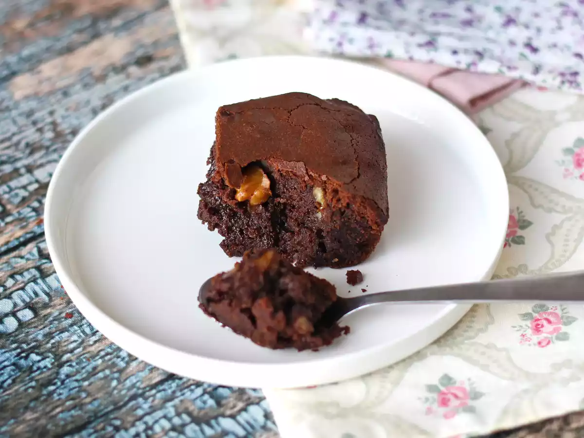Air fryer chocolate walnut brownie - photo 2