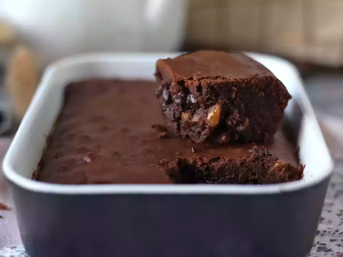Air fryer chocolate walnut brownie - photo 5