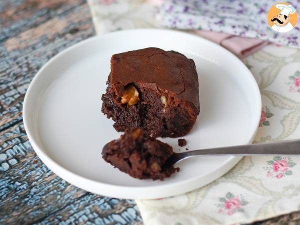 Air fryer chocolate walnut brownie - photo 2