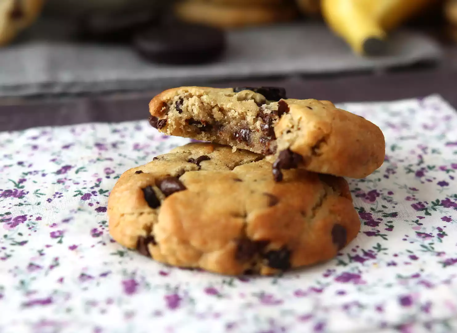Air fryer cookie recipe - ready in just 6 minutes!