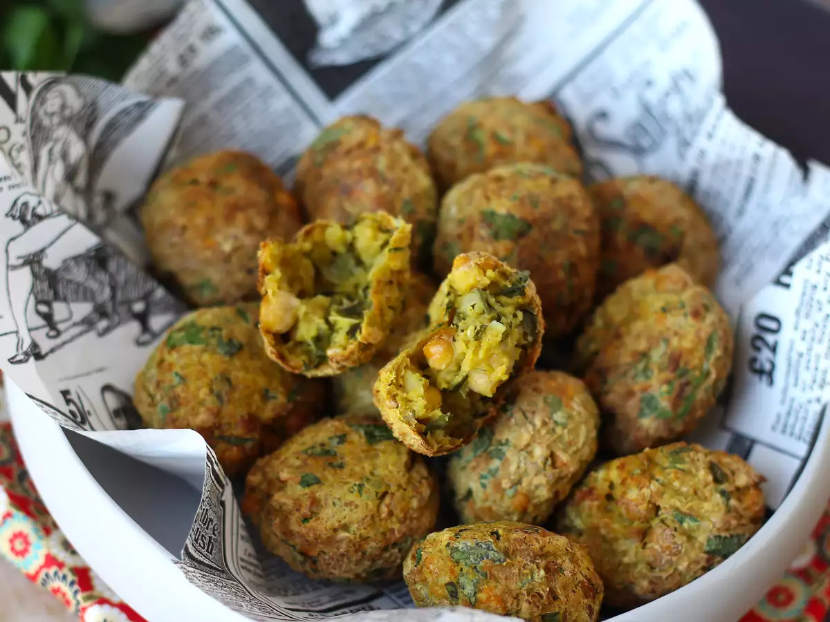 Air fryer falafels for a crispy result without deep-frying!