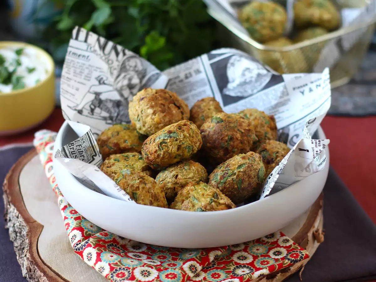 Air fryer falafels for a crispy result without deep-frying! - photo 3