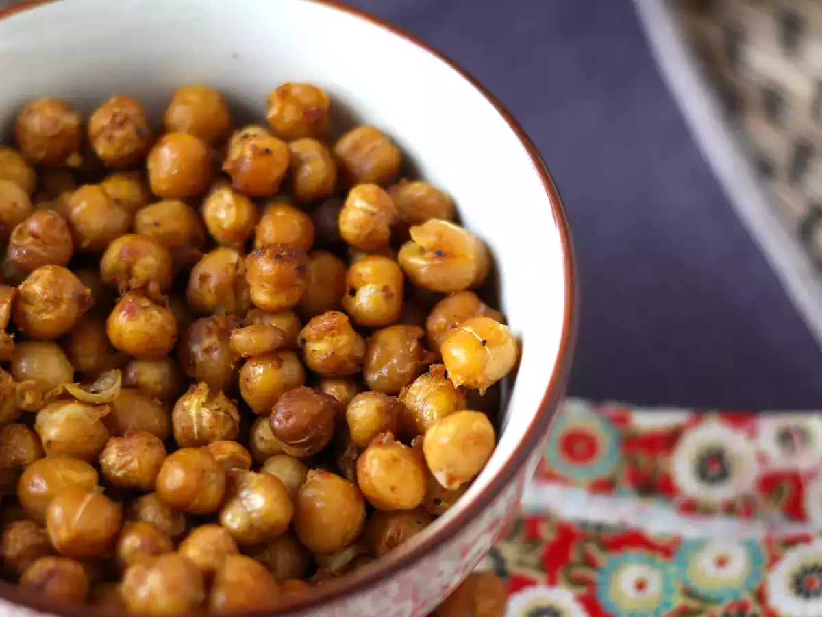 Air Fryer roasted chickpeas - photo 2