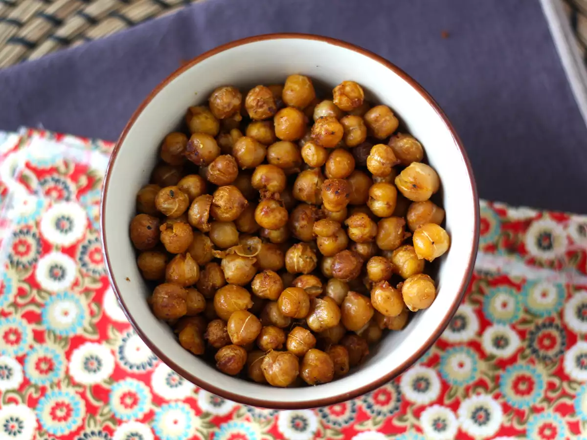 Air Fryer roasted chickpeas - photo 4
