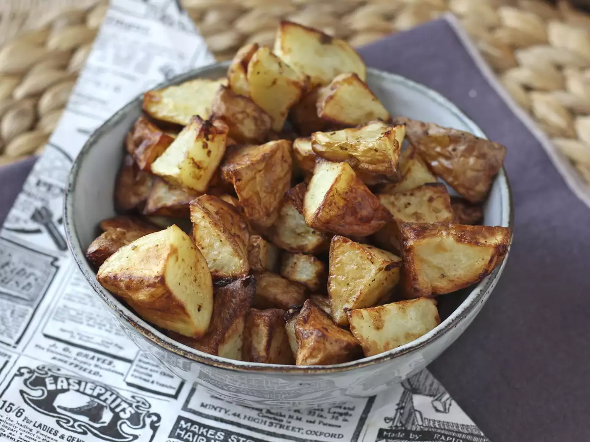 Air fryer roasted potatoes - photo 3
