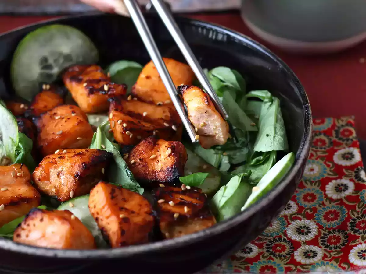Air fryer salmon bites with asian marinade - photo 2