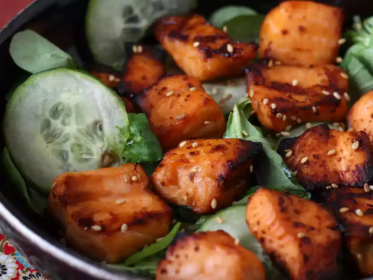 Air fryer salmon bites with asian marinade - photo 6
