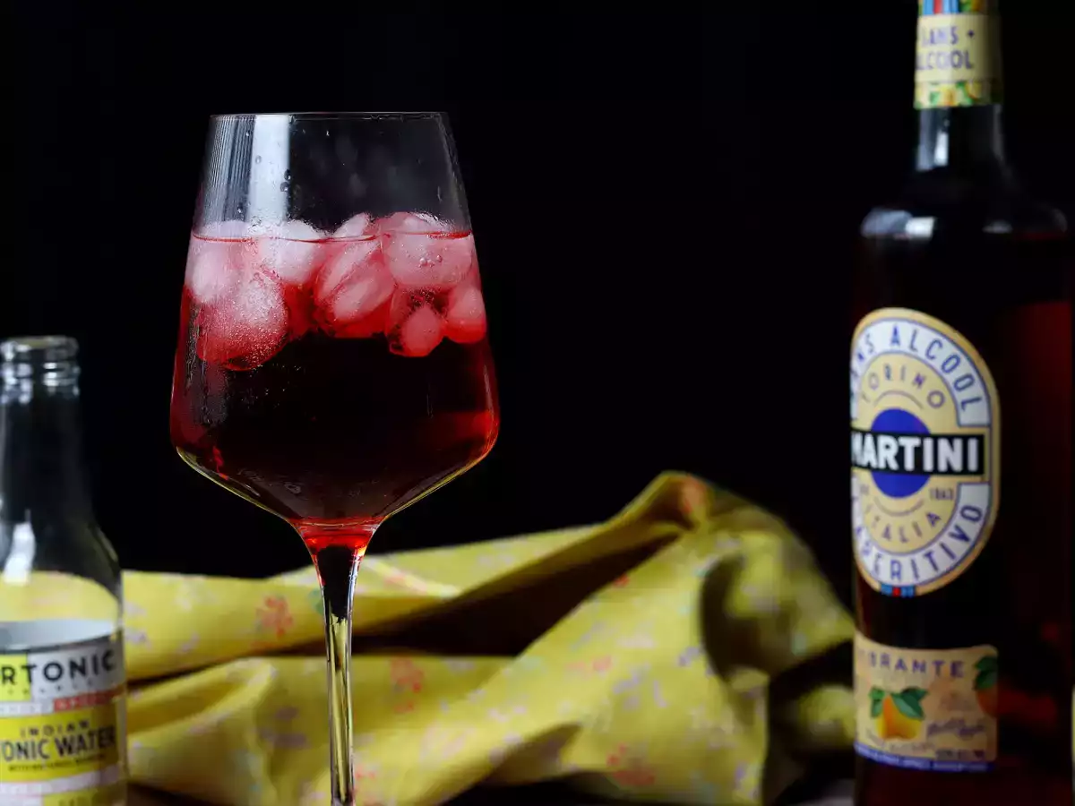 Alcohol-free Martini Tonic, a fresh and fruity cocktail! - photo 4