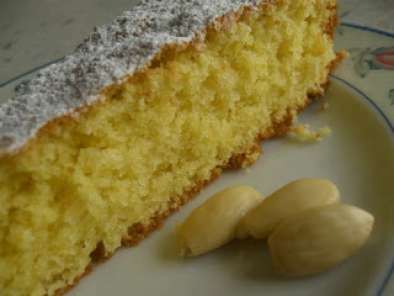 Almond and Limoncello cake