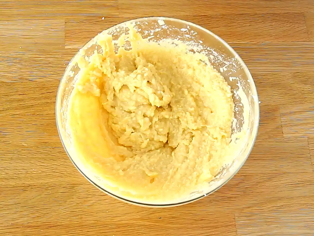 Almond cream - easy recipe