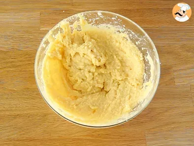 Almond cream - easy recipe