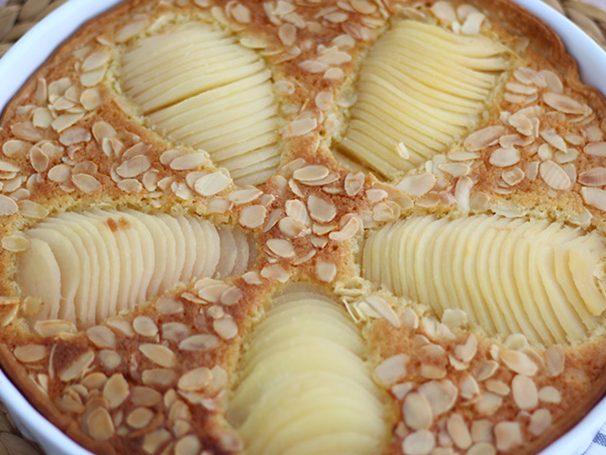 Almonds and pear tart - photo 2