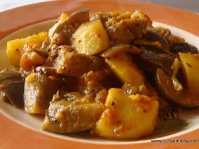 Aloo Baingan Ki Subzi - Potato and Eggplant in Tomato gravy