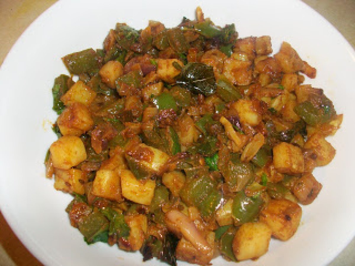 Aloo Capsicum Curry/ Potato Capsicum curry