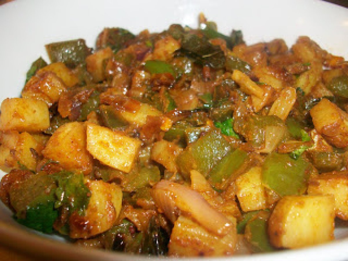 Aloo Capsicum Curry/ Potato Capsicum curry - photo 2