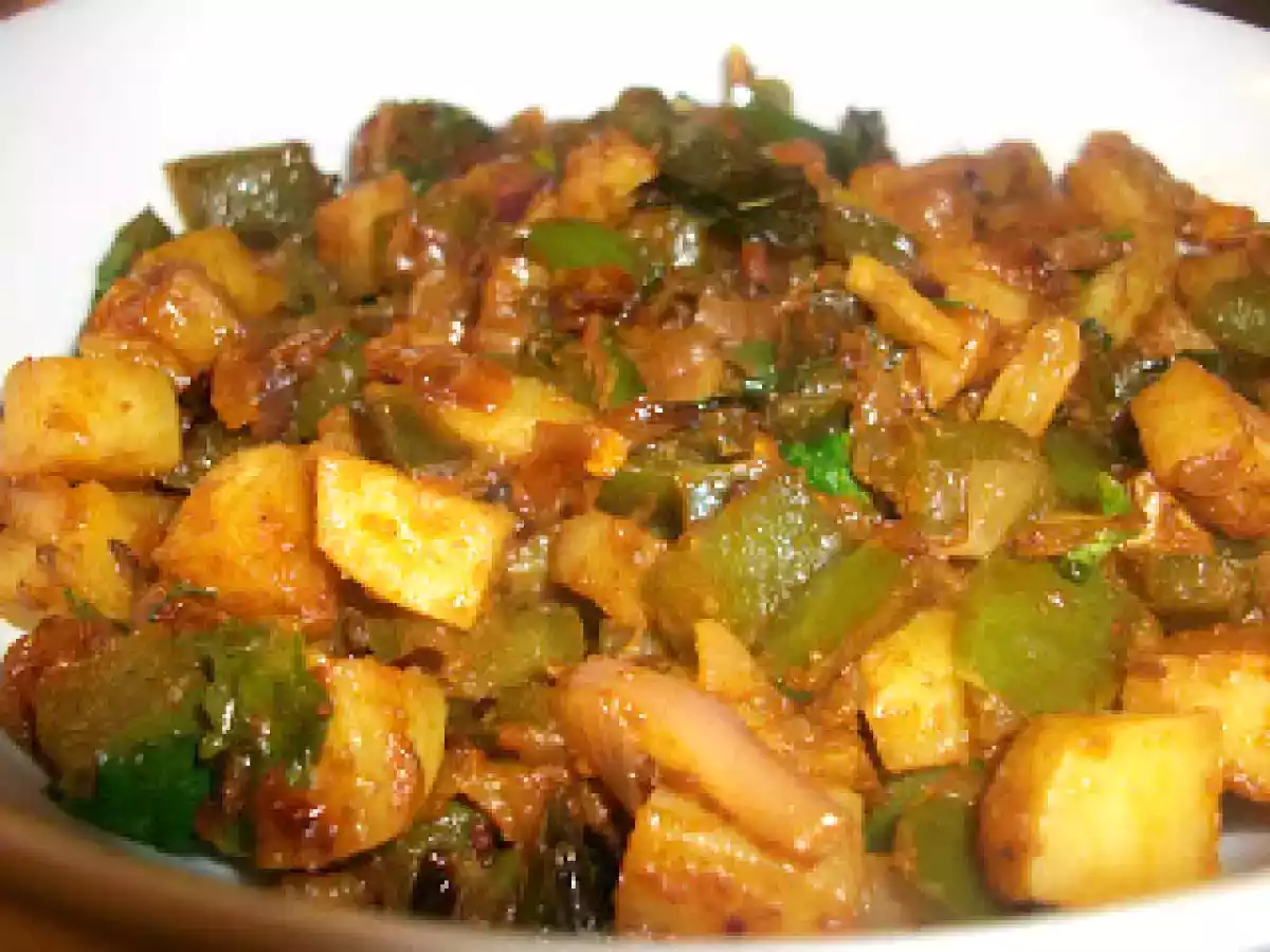 Aloo Capsicum Curry/ Potato Capsicum curry - photo 2