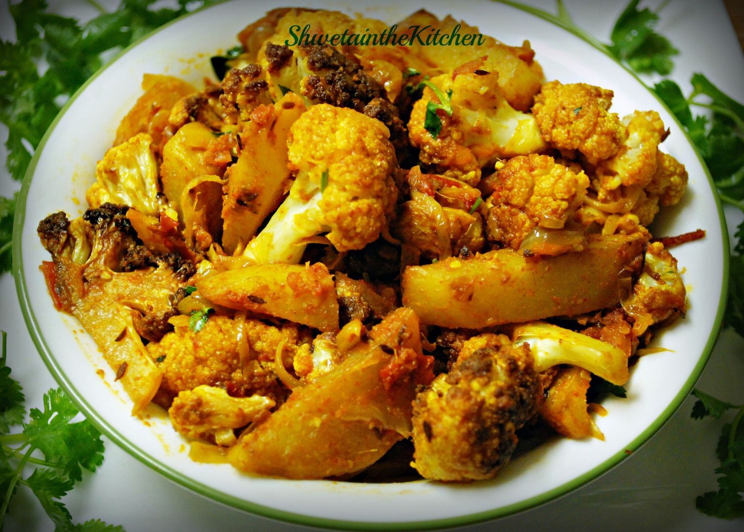 Aloo Gobi - Potato Cauliflower - Fried Version, Recipe Petitchef