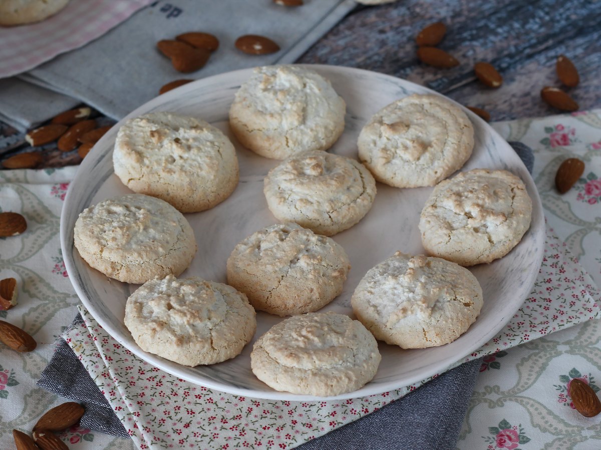 Amaretti, the Italian almond delicacies, perfect with coffee! - photo 4