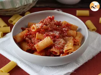 Amatriciana pasta, the traditional recipe