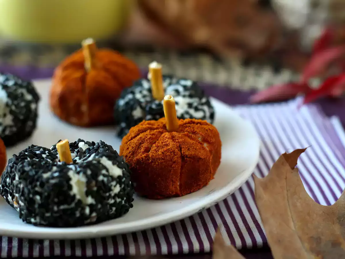 Aperitif cheese spread in the shape of pumpkins, perfect for Halloween! - photo 4