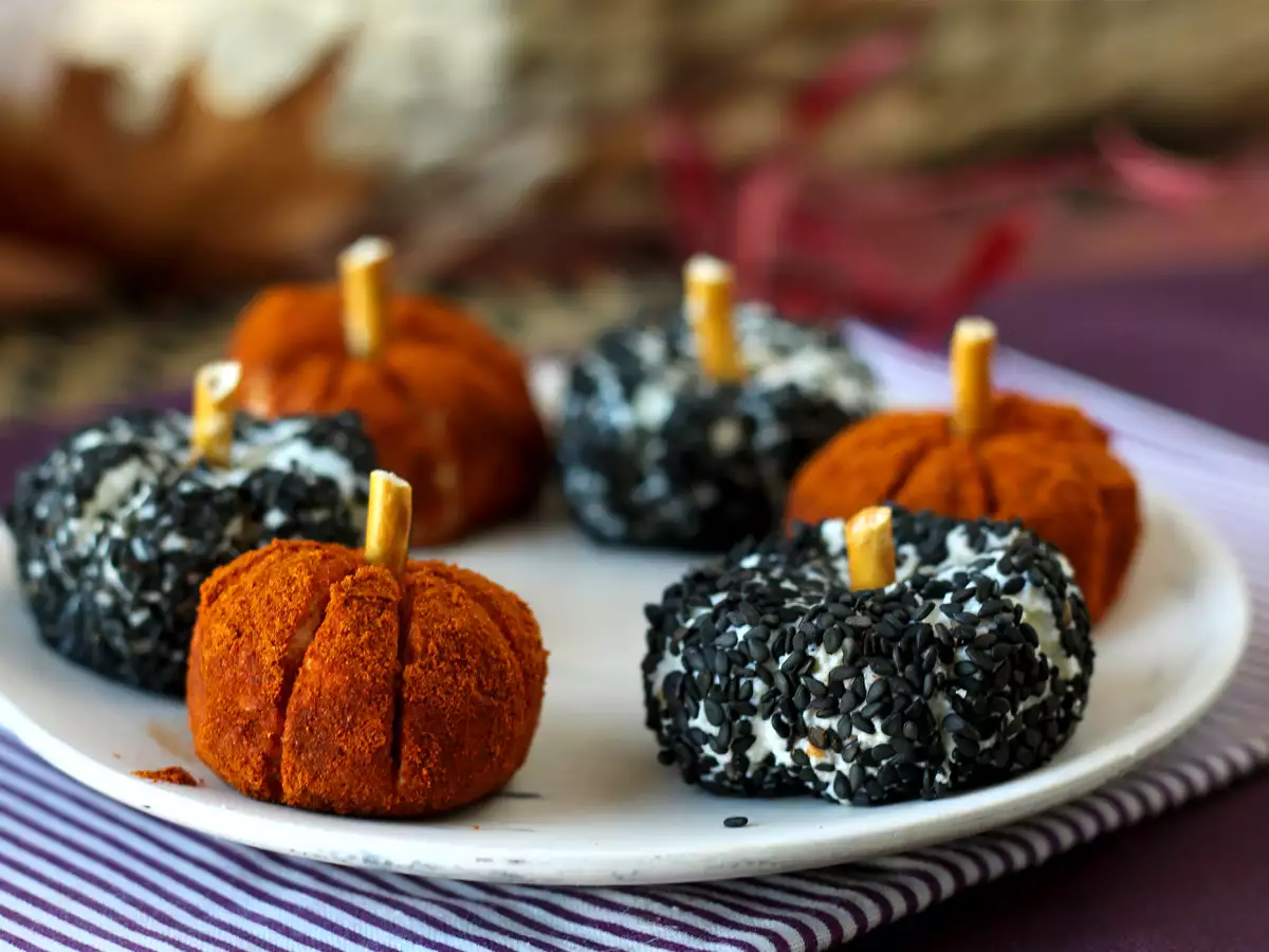 Aperitif cheese spread in the shape of pumpkins, perfect for Halloween! - photo 6