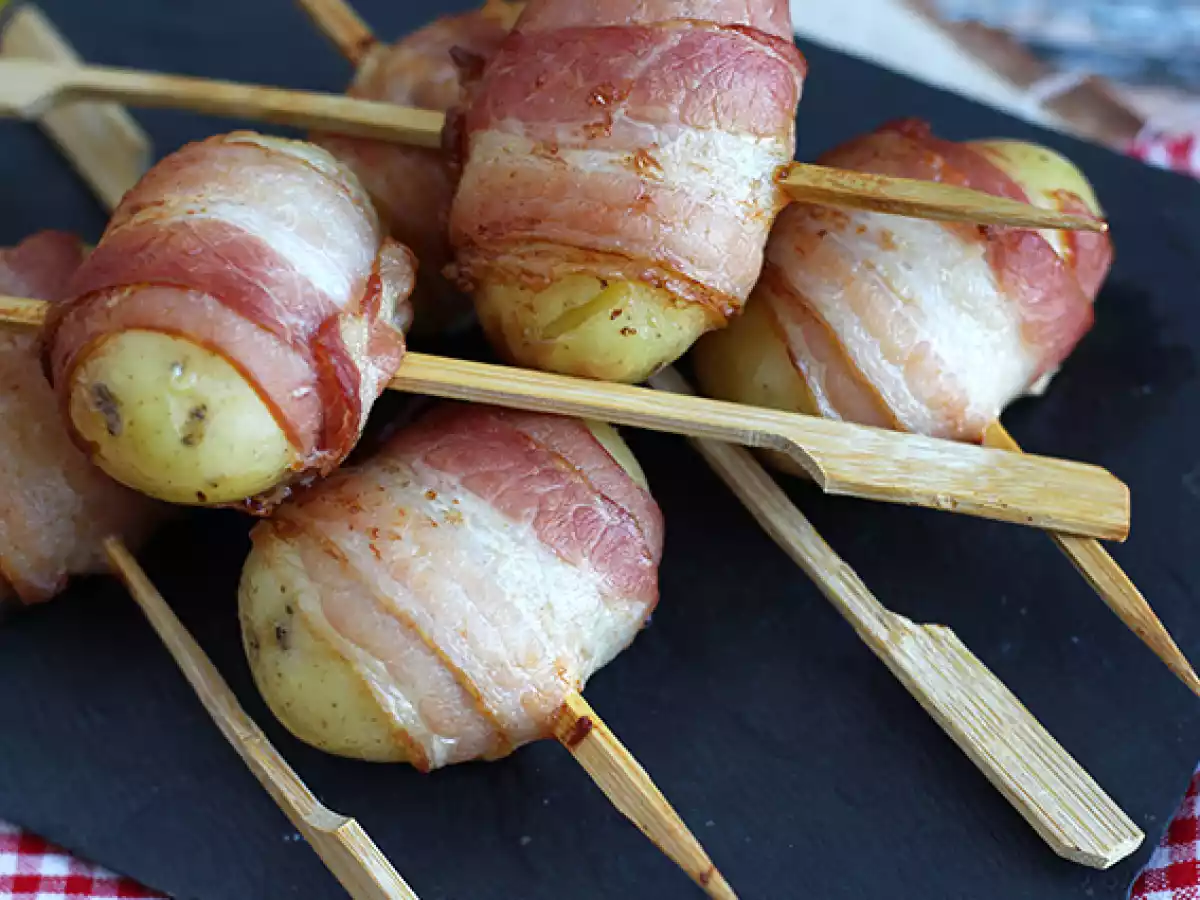 Appetizer potato and bacon skewers - photo 4