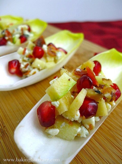 Appetizing Appetizer Bacon Blue Cheese Pomegranate Endive Spears Recipe Petitchef
