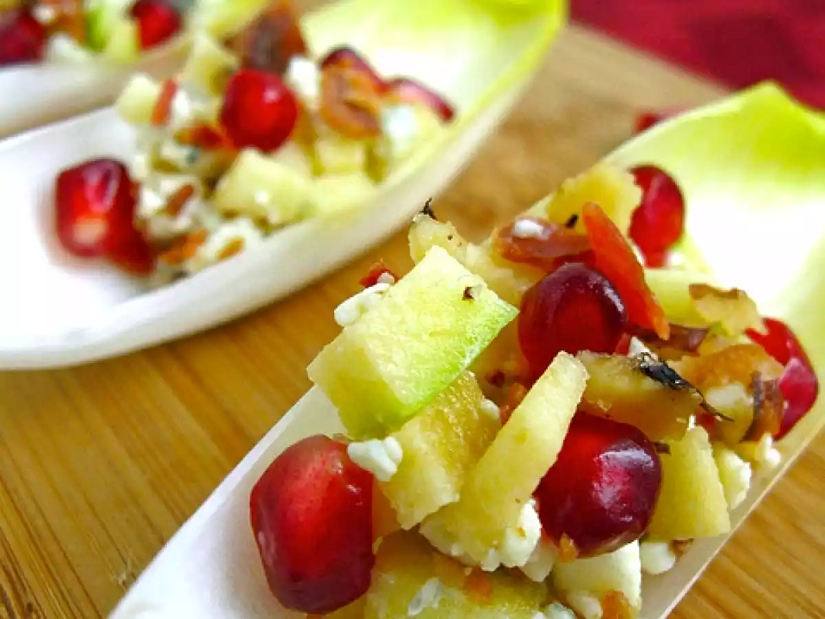 Appetizing Appetizer: Bacon, Blue Cheese & Pomegranate Endive Spears