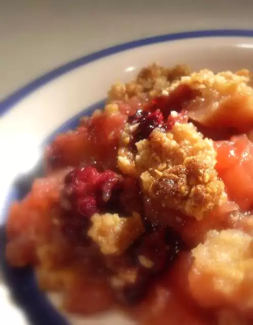 Apple and blackberry crumble recipe