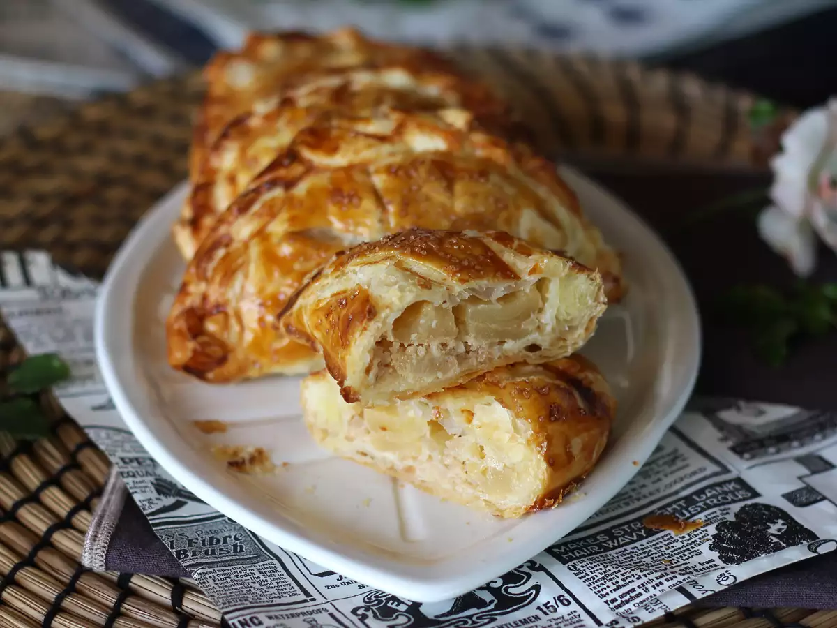 Apple and hazelnut cream hand pies for Epiphany - photo 5