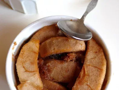 Apple bread pudding