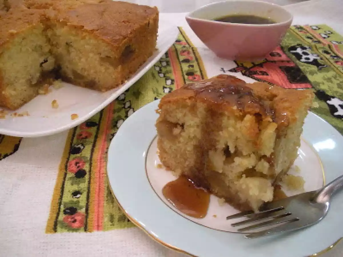 Apple Butter Cake With Cream Caramel Sauce - photo 3