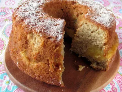 The Cake Trail: Bramley apple and custard cake