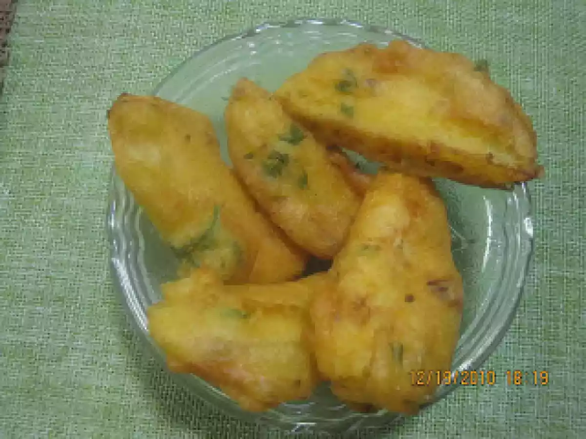 APPLE PAKORA or FINGERS