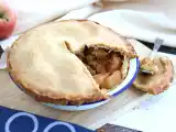 Apple pie, the english-style apple tart, photo 1
