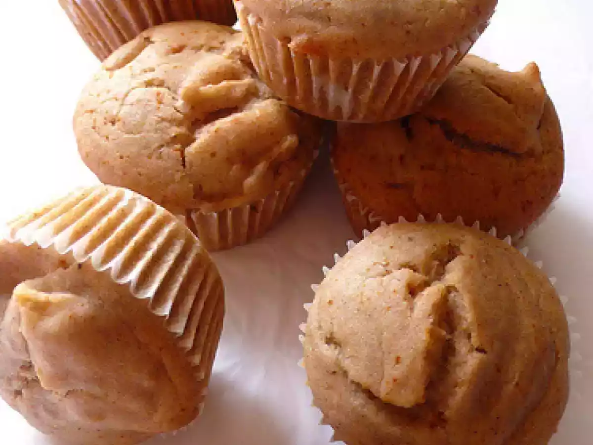 Apple spice muffins